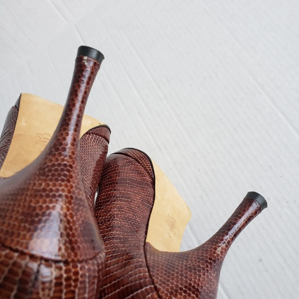 Via spiga croc leather heels size 7.5M